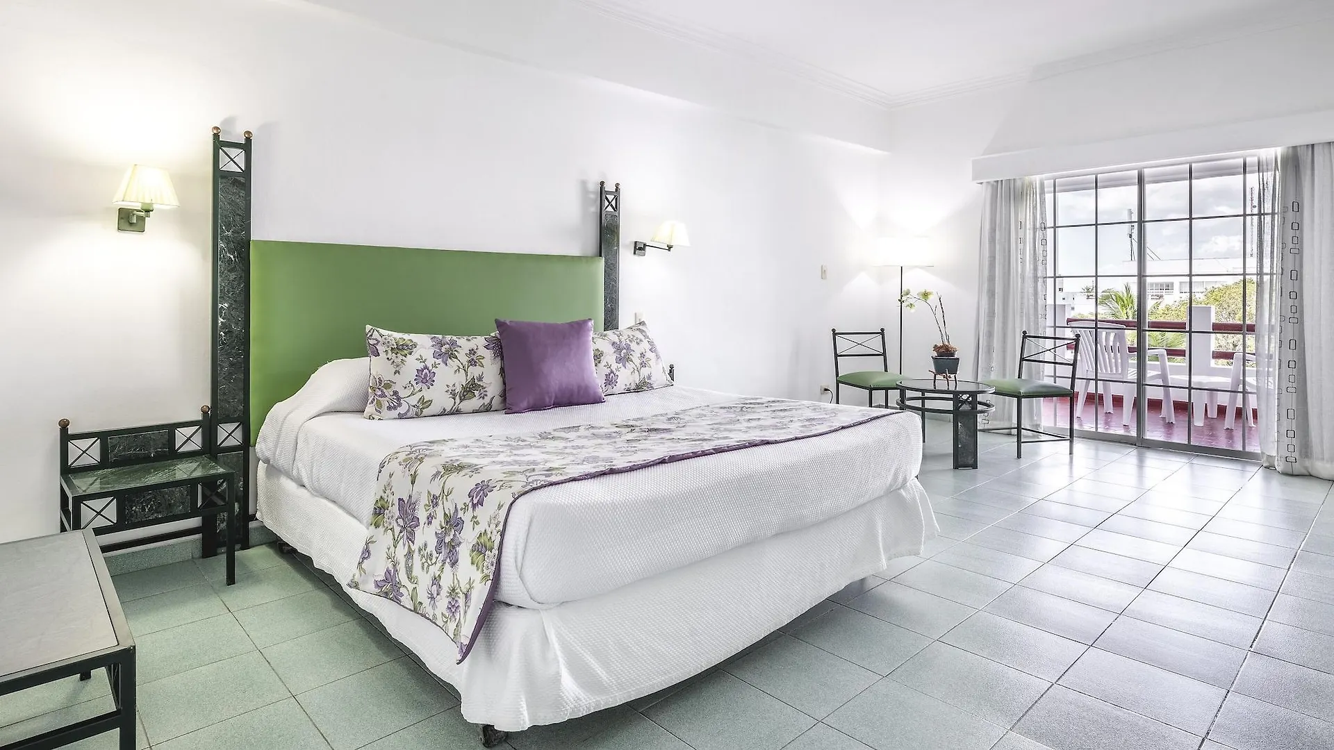Be Live Experience Hamaca Suites Бока-Чика Отель